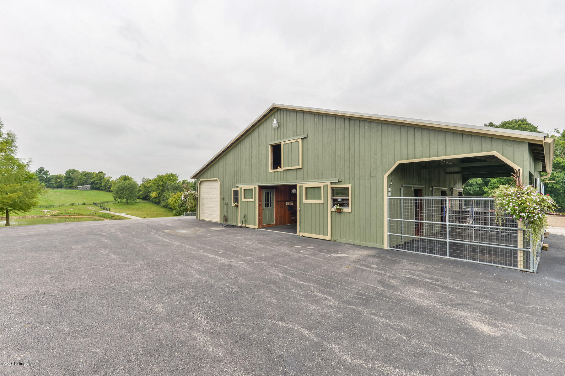 5908 Aiken Road Simpsonville, KY 40067 - Photo 6 of 48 55