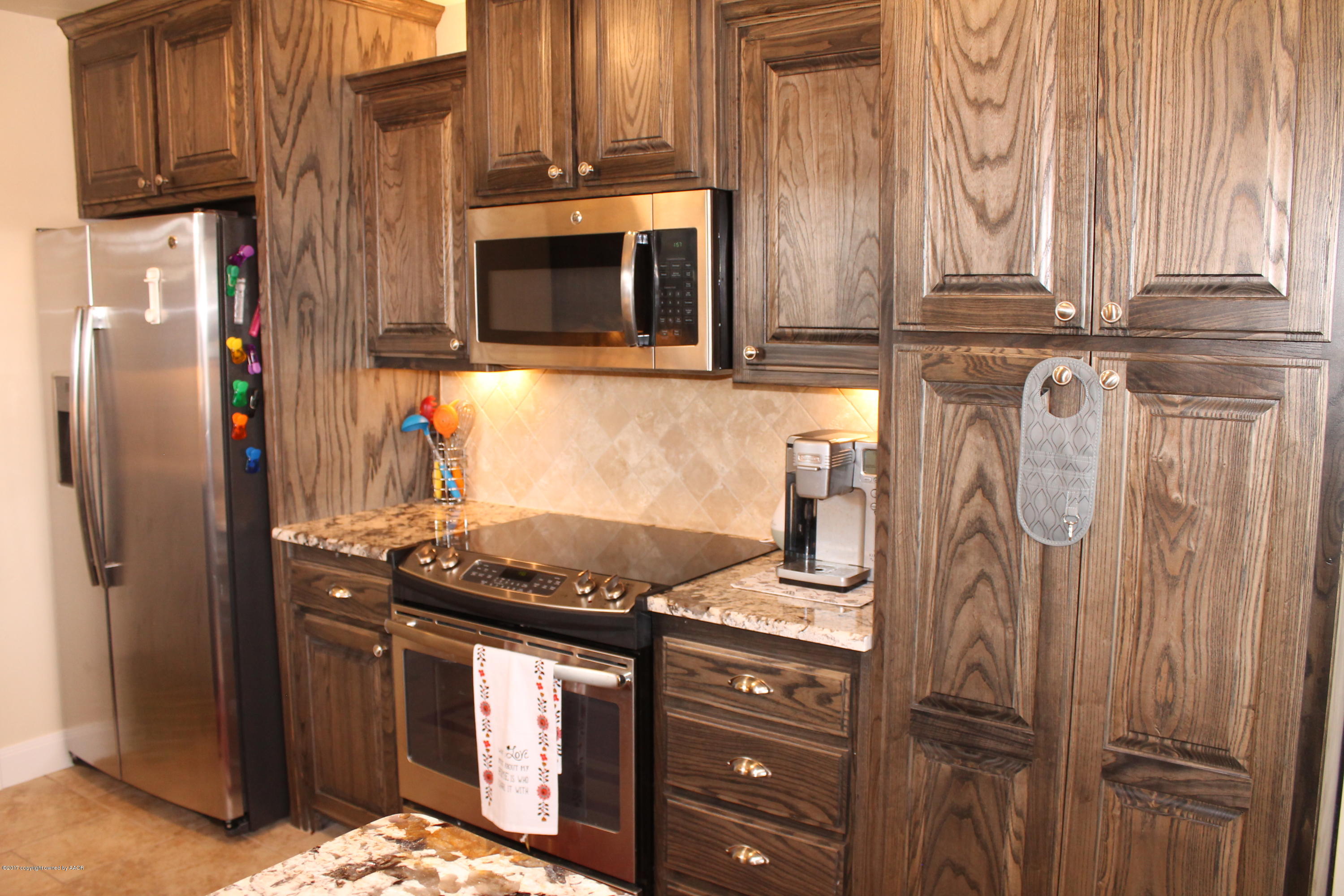 6002 Calumet Road Amarillo, TX 79106 - Photo 1 of 38 Custom Kitchen cabinets