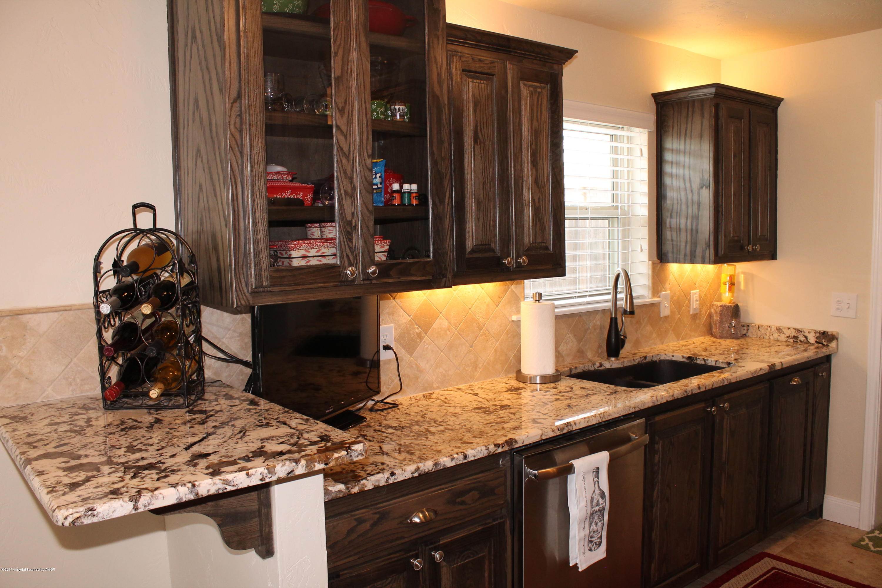 6002 Calumet Road Amarillo, TX 79106 - Photo 12 of 38 New Custom Kitchen cabinets