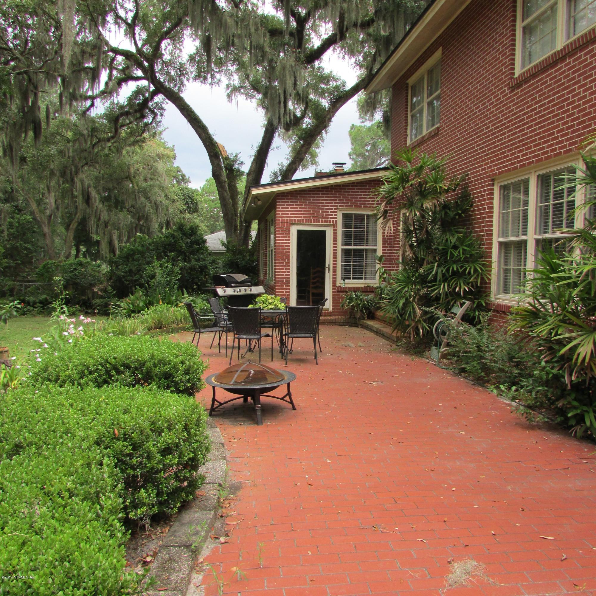 2637 Red Fox Road Orange Park, FL 32073 - Photo 29 of 29 Alternate view of backyard patio