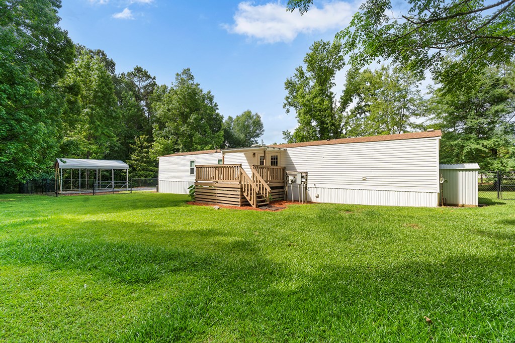 9423 Highway 246 Saluda, SC 29138 - Photo 17 of 20