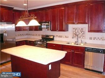 493 D Harmon Road Philadelphia, PA 19128 - Photo 5 of 11 Kitchen