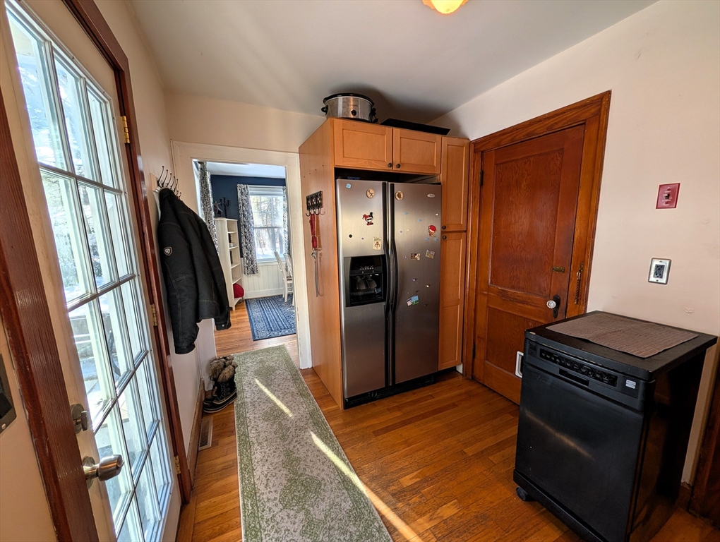 376 Treble Cove Road Billerica, MA 01862 - Photo 17 of 41