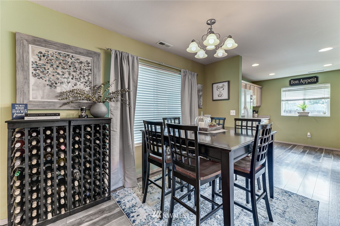 3812 155th Place Southeast Bothell, WA 98012 - Photo 11 of 36 Gallery Image 11