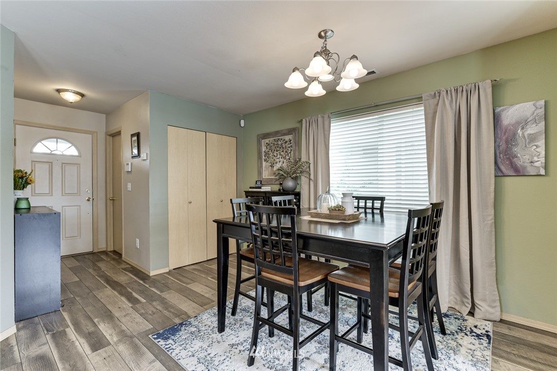 3812 155th Place Southeast Bothell, WA 98012 - Photo 12 of 36 Gallery Image 12