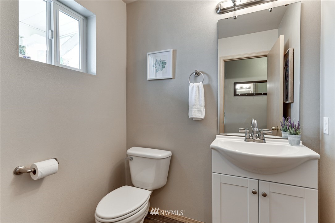 3812 155th Place Southeast Bothell, WA 98012 - Photo 13 of 36 Gallery Image 13
