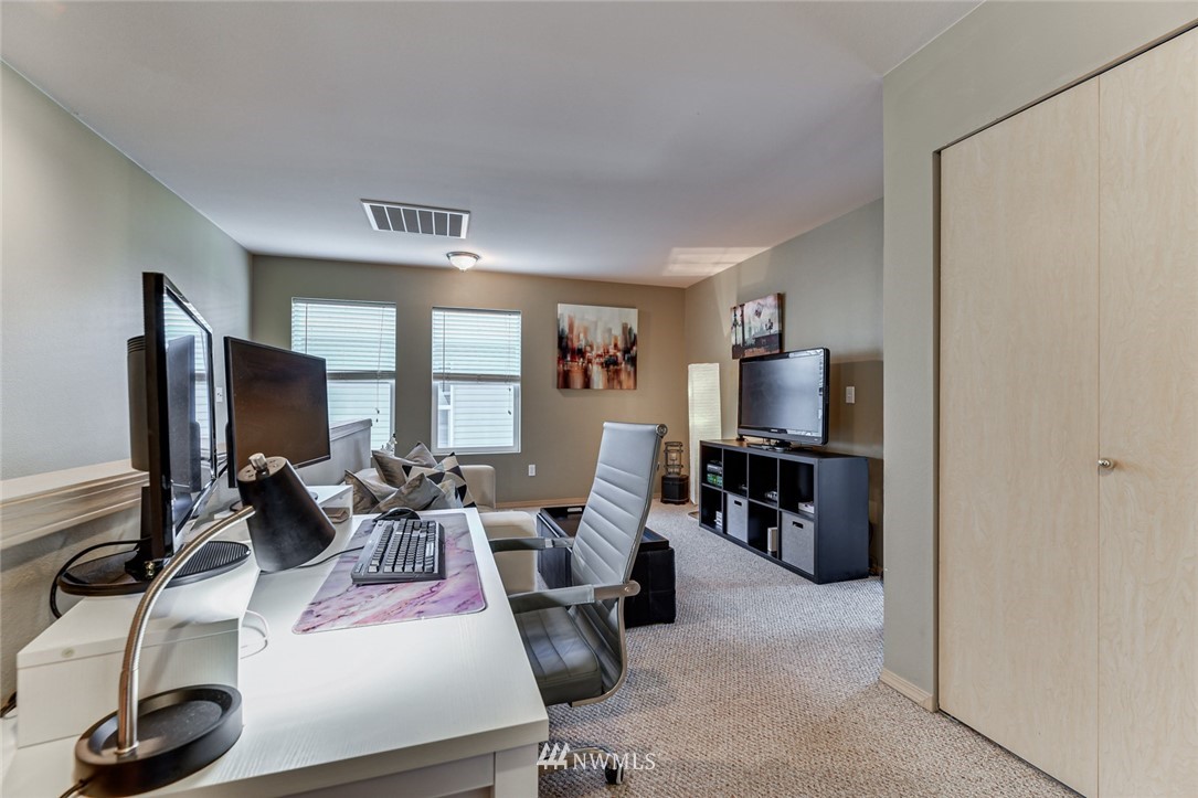3812 155th Place Southeast Bothell, WA 98012 - Photo 17 of 36 Gallery Image 17