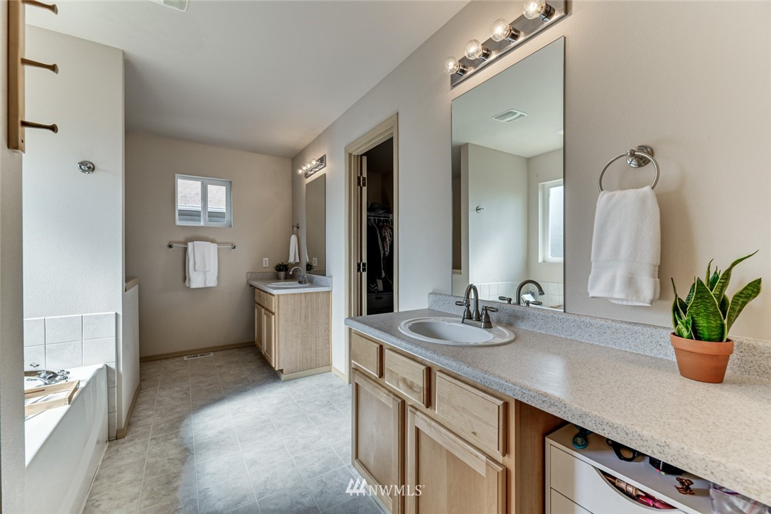 3812 155th Place Southeast Bothell, WA 98012 - Photo 21 of 36 Gallery Image 21
