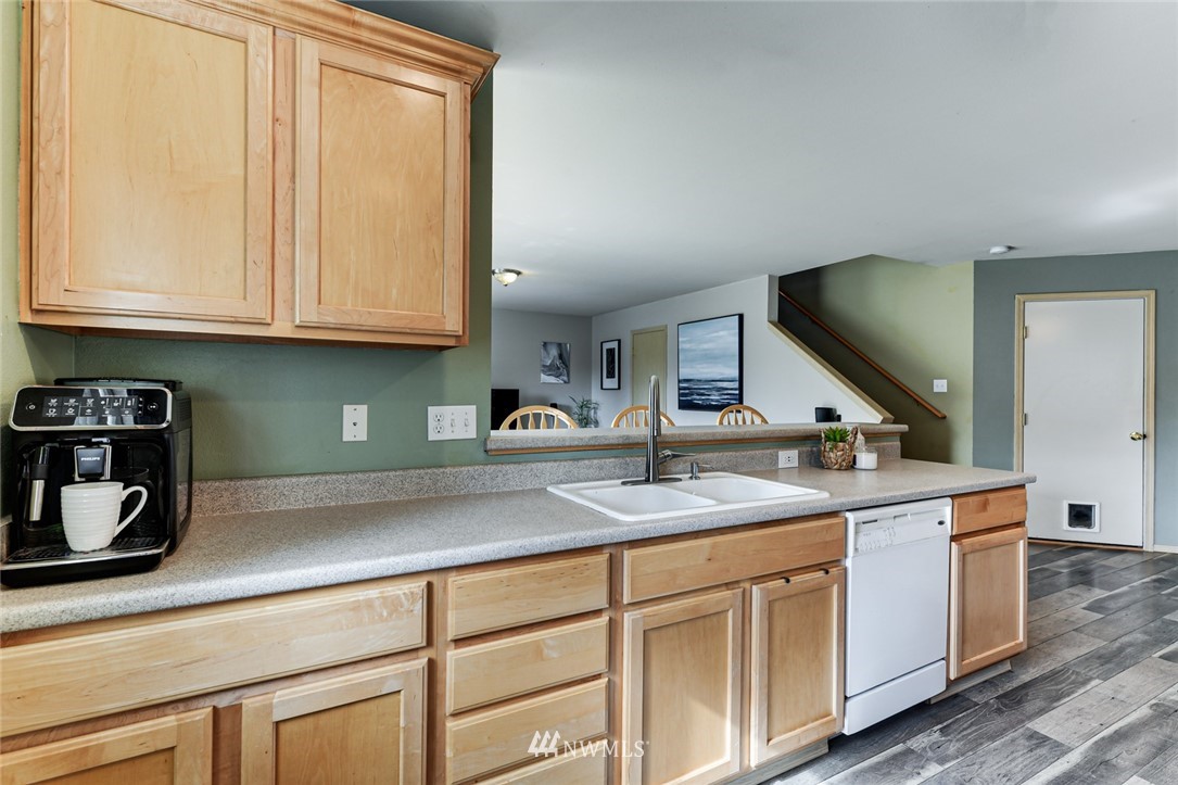 3812 155th Place Southeast Bothell, WA 98012 - Photo 10 of 36 Gallery Image 10