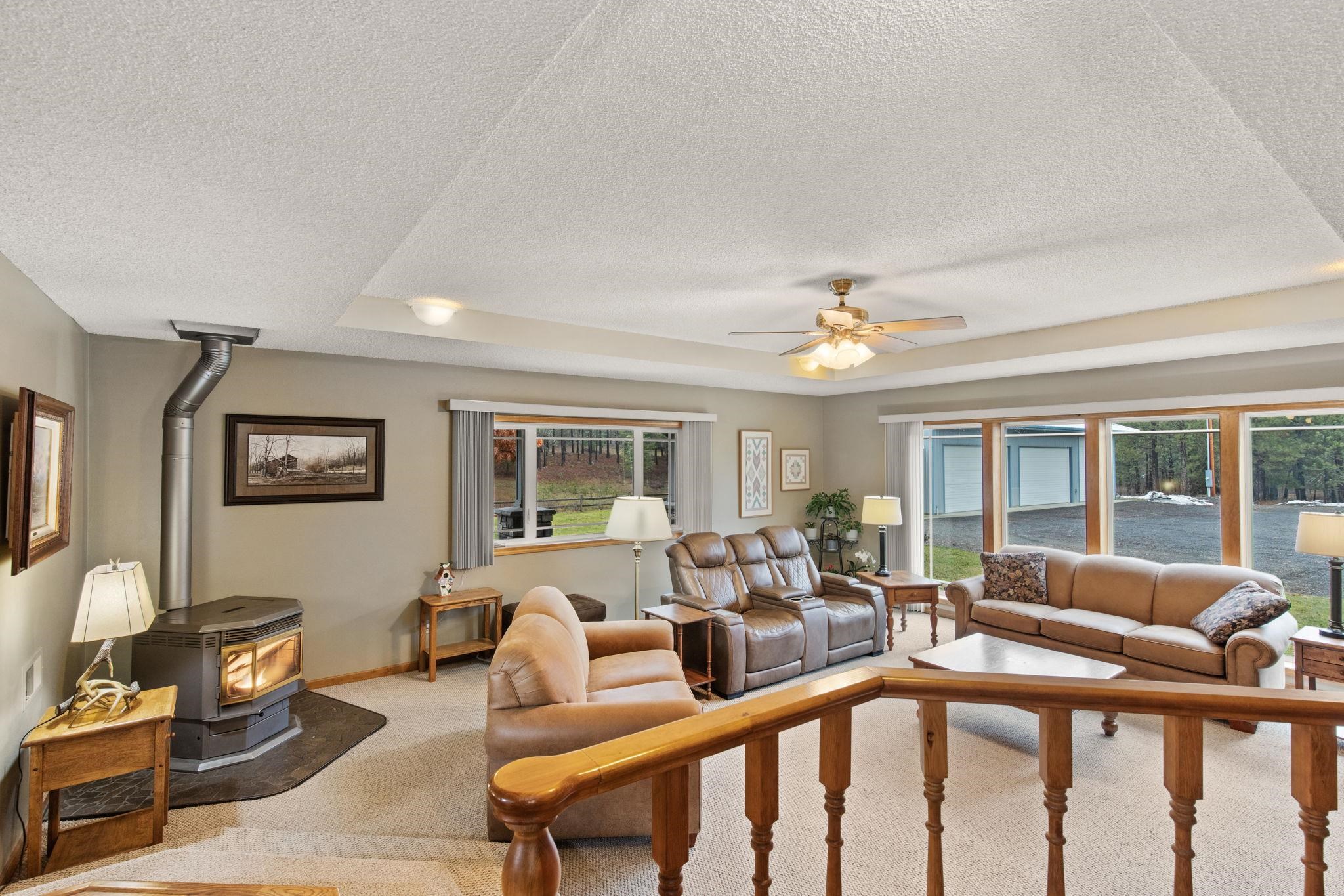 23605 North Crescent Road Chattaroy, WA 99003 - Photo 13 of 47