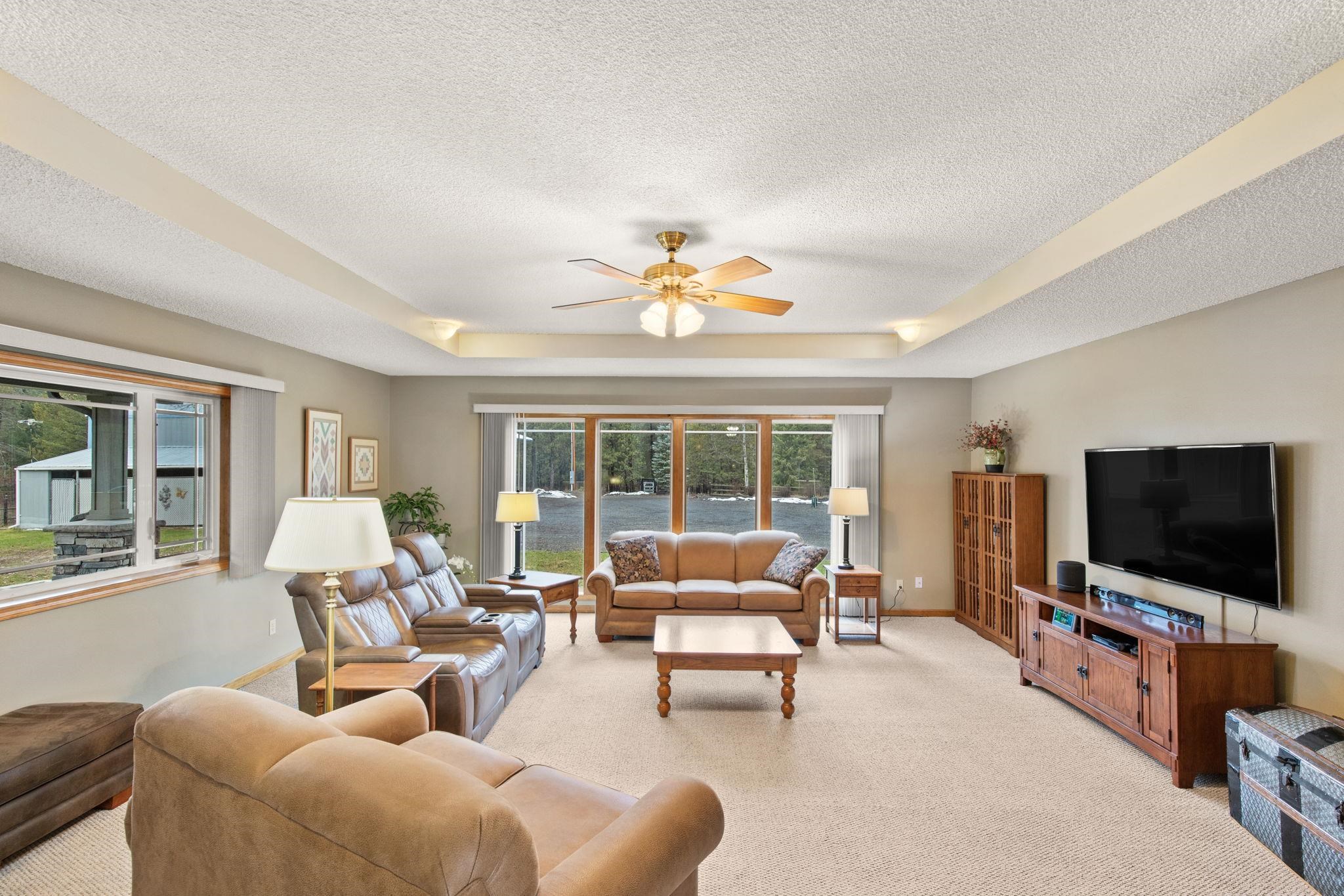 23605 North Crescent Road Chattaroy, WA 99003 - Photo 14 of 47