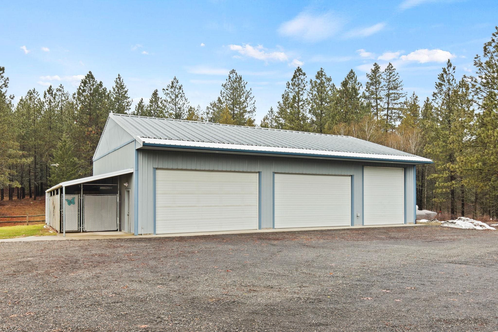 23605 North Crescent Road Chattaroy, WA 99003 - Photo 3 of 47