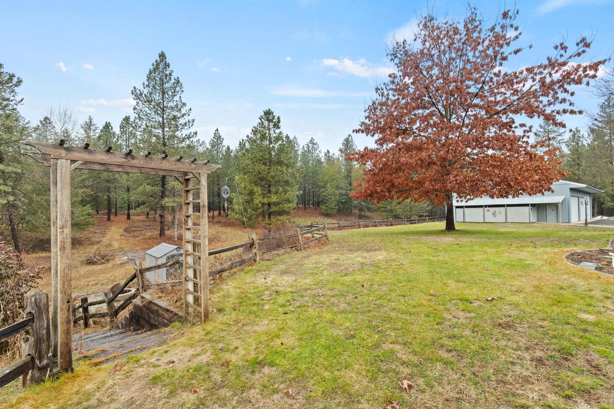 23605 North Crescent Road Chattaroy, WA 99003 - Photo 36 of 47