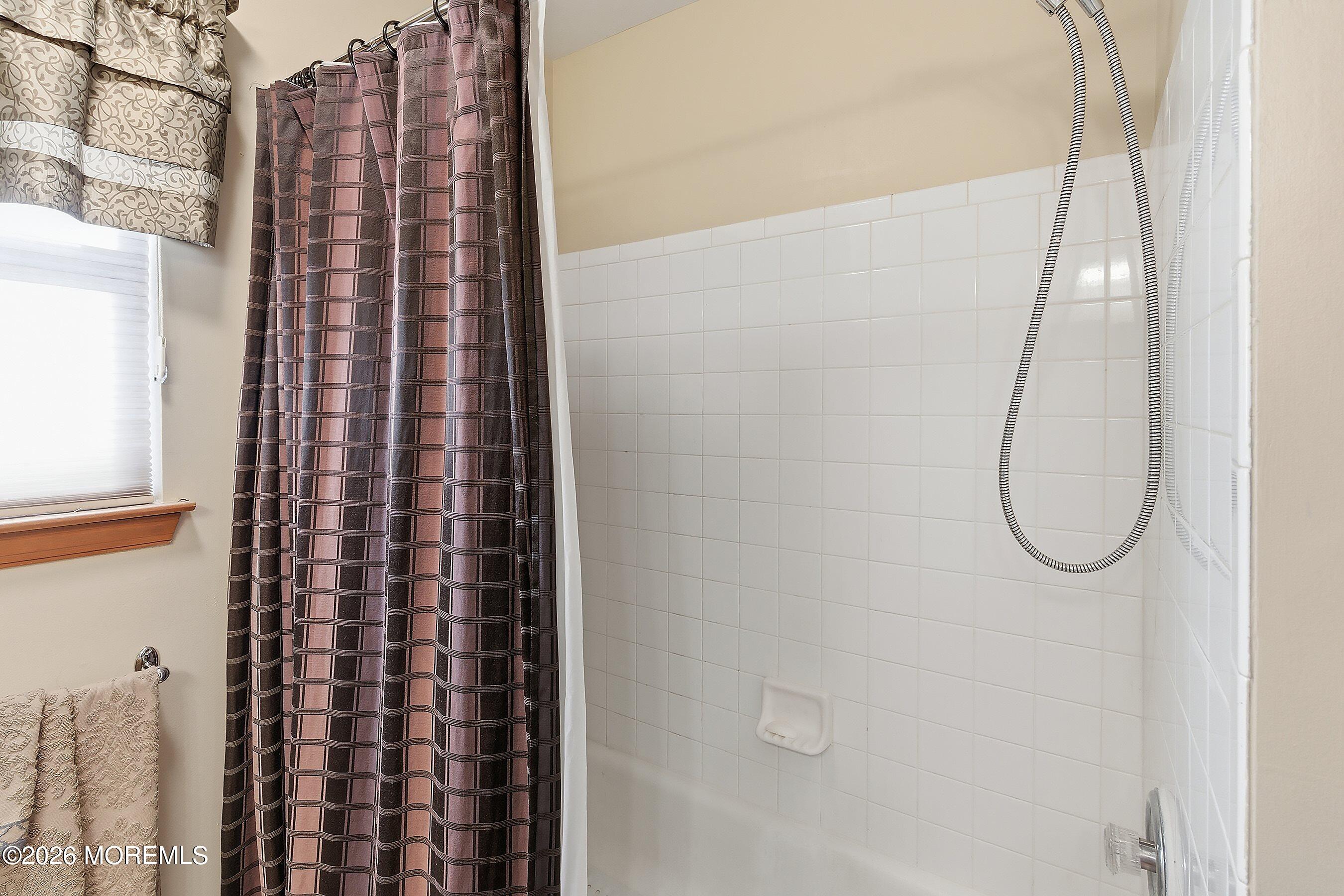 28 Jacob Drive Howell, NJ 07731 - Photo 25 of 52 34-Bath 2B