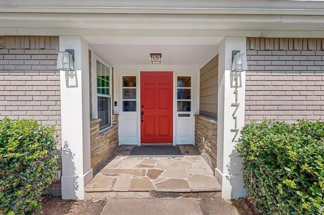 a view of outdoor space