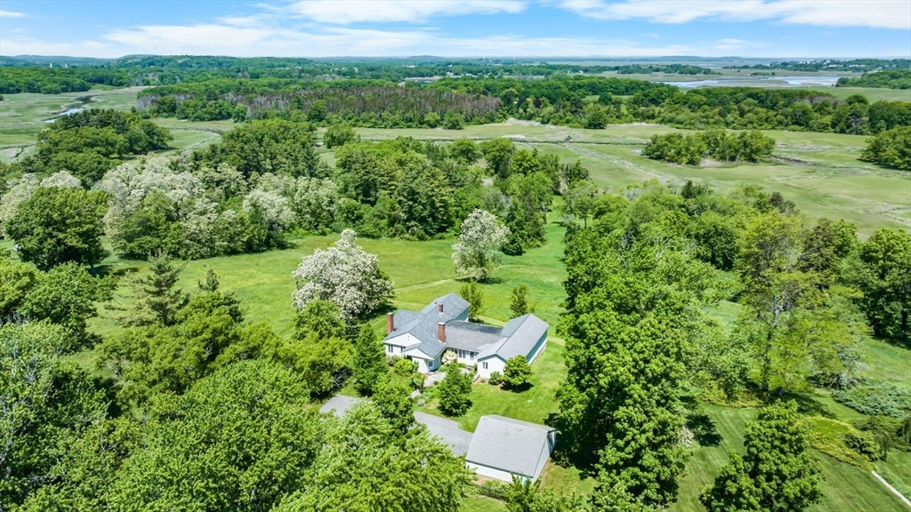 158 Argilla Road Ipswich, MA 01938 - Photo 3 of 27