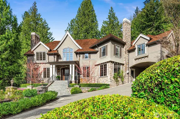 $3,988,000 | 20424 Northeast 64th Place, Redmond, WA 98053