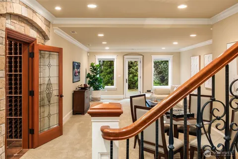 $3,988,000 | 20424 Northeast 64th Place, Redmond, WA 98053