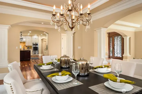 $3,988,000 | 20424 Northeast 64th Place, Redmond, WA 98053