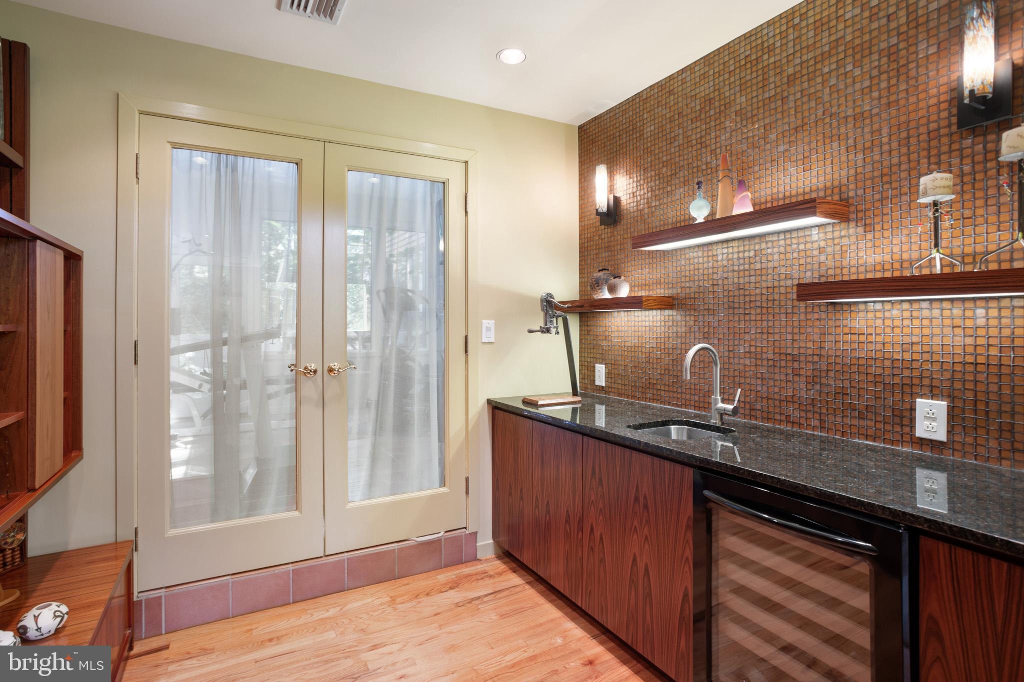 1680 Paper Mill Road Jenkintown, PA 19046 - Photo 19 of 41 Wet Bar off Livingroom