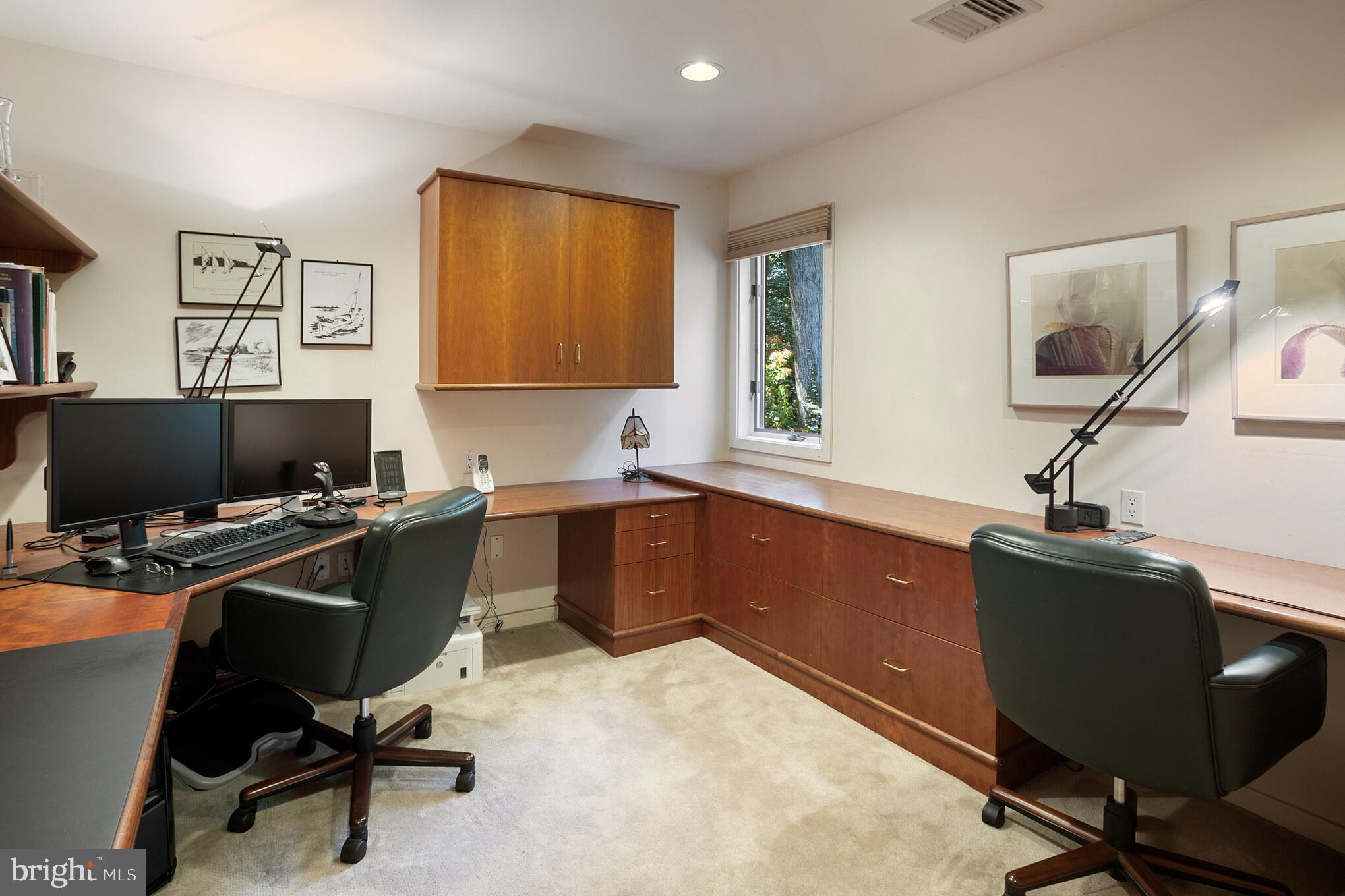 1680 Paper Mill Road Jenkintown, PA 19046 - Photo 30 of 41 Bedroom 4 with office Built-ins