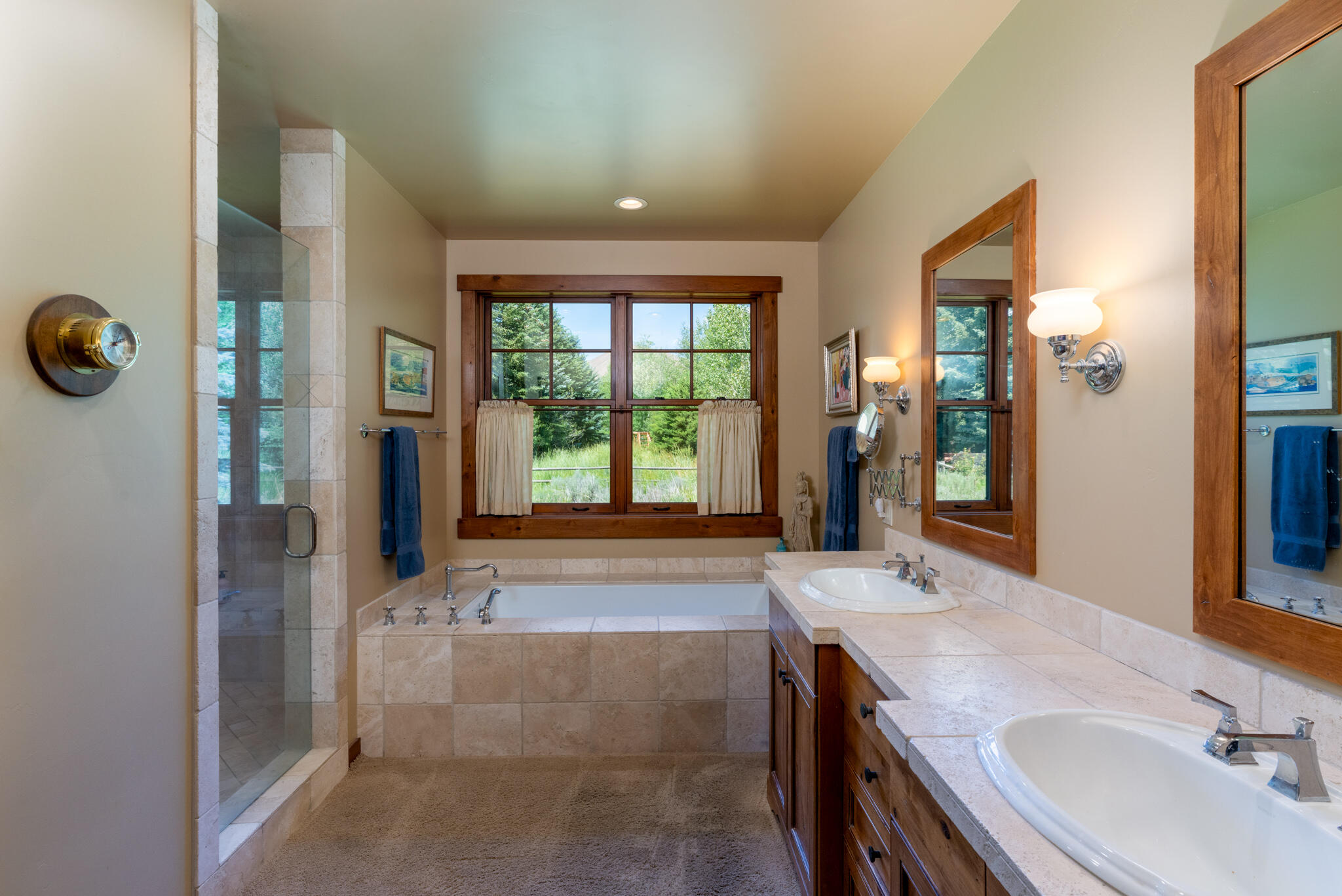 113 Snowplant Road Hailey, ID 83333 - Photo 11 of 26 Primary Bathroom
