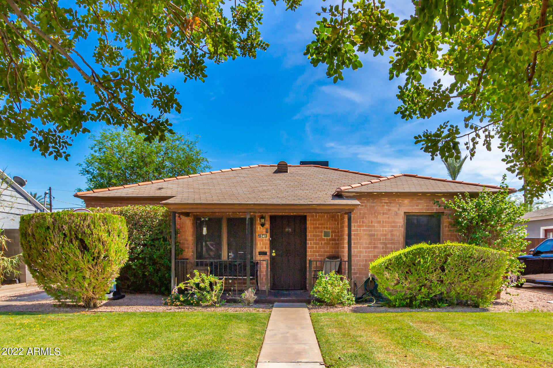 1341 East Granada Road Phoenix, AZ 85006 - Photo 1 of 18 0001-1 - Granada-2