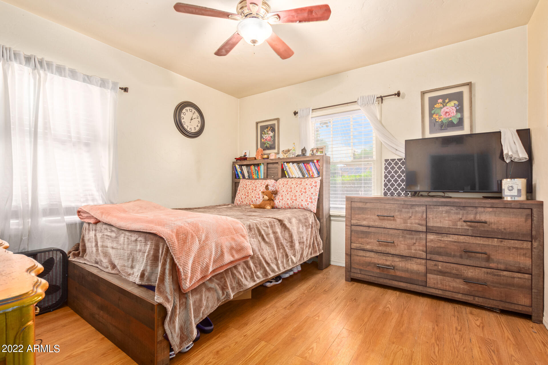 1341 East Granada Road Phoenix, AZ 85006 - Photo 14 of 18 0019-18 - Granada