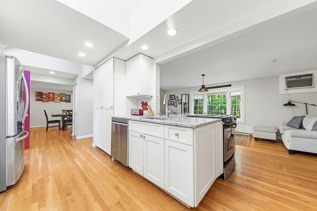 49 Ashcroft Road Sharon, MA 02067 - Photo 10 of 41