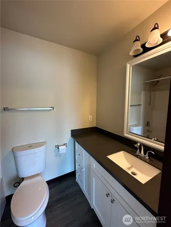 $2,350 | 3323 Hoyt Avenue, Unit D, Everett, WA 98201