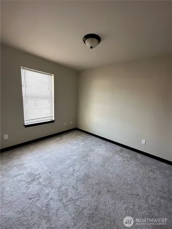 $2,350 | 3323 Hoyt Avenue, Unit D, Everett, WA 98201