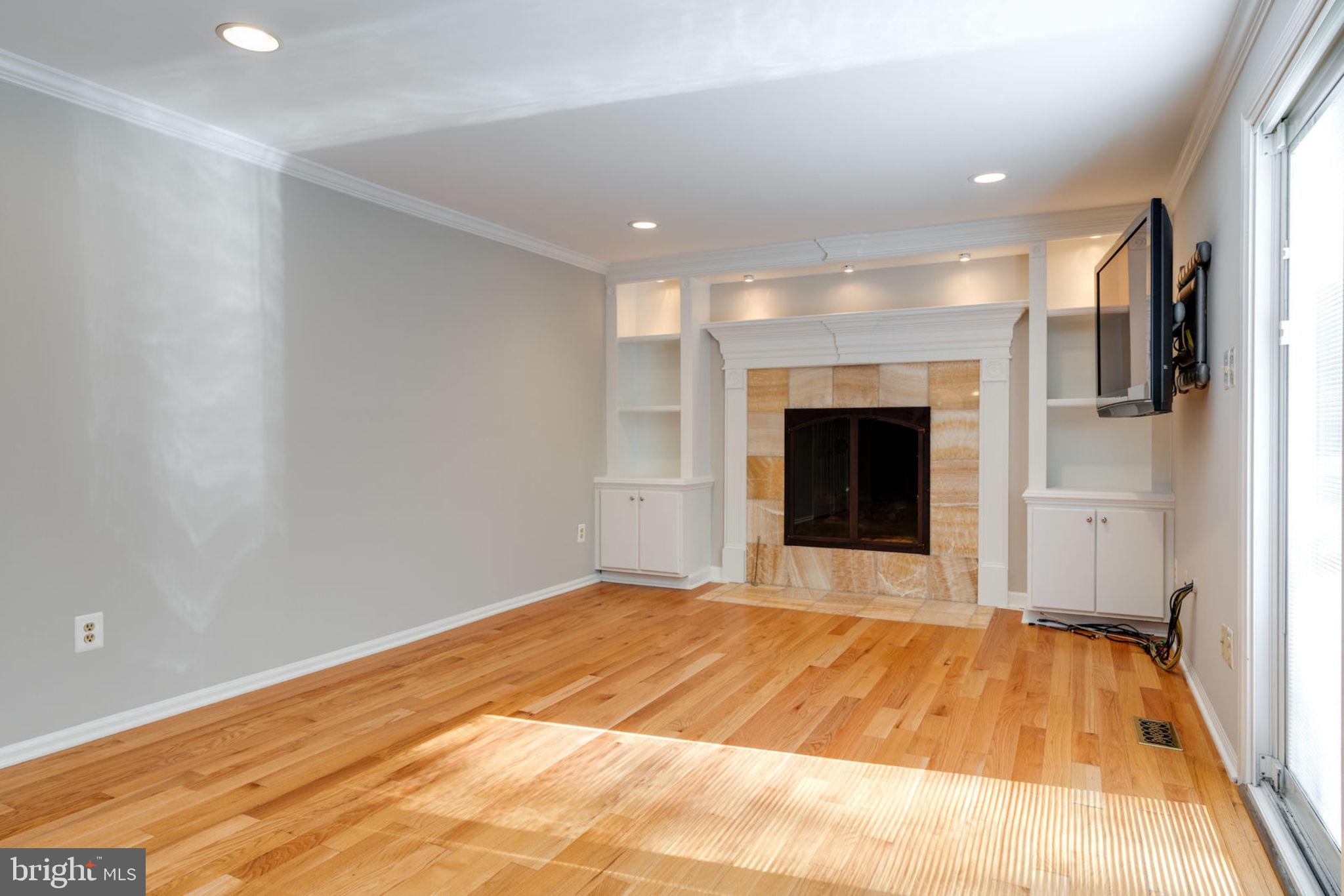 7820 Roundabout Way Springfield, VA 22153 - Photo 29 of 67 Family Room