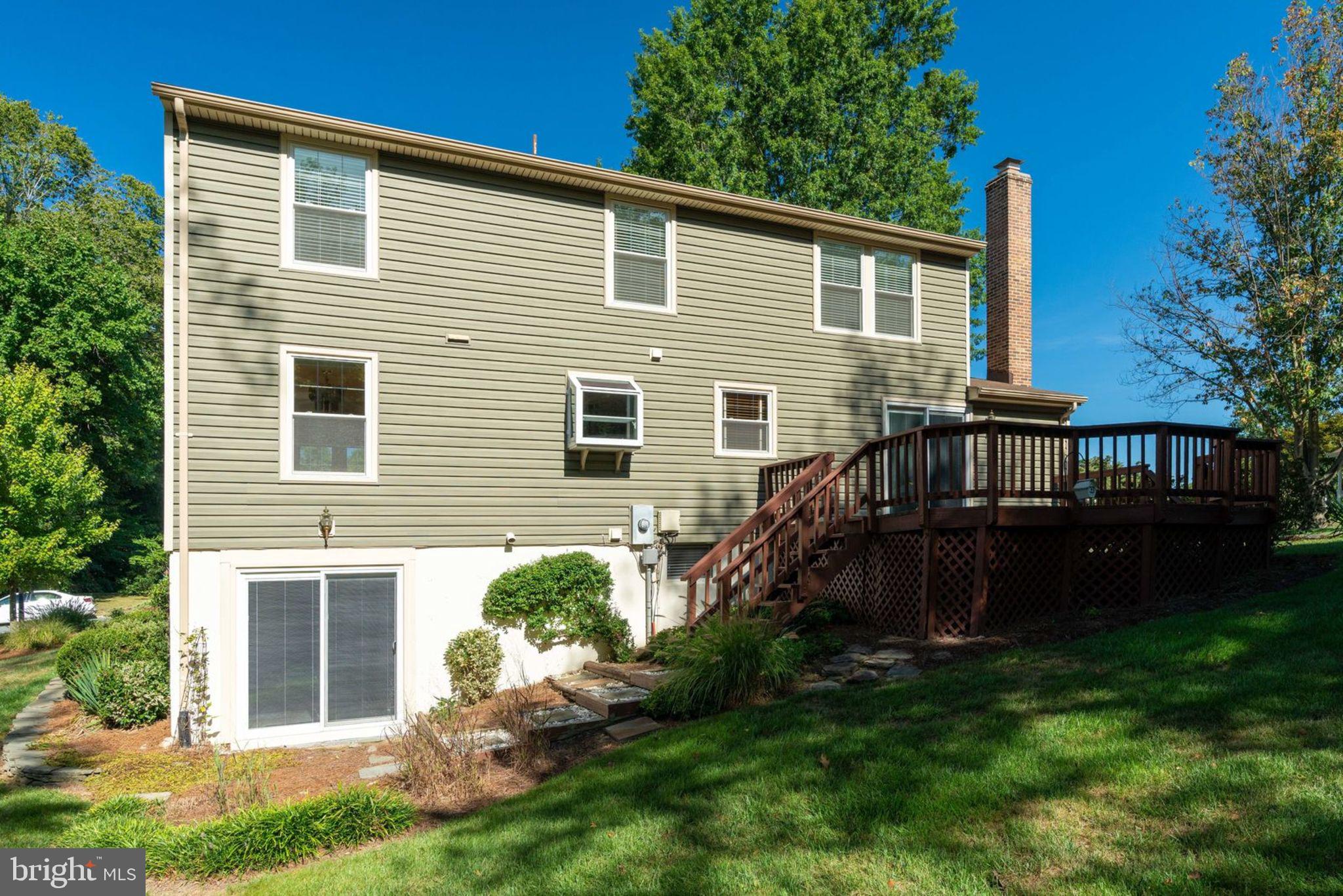 7820 Roundabout Way Springfield, VA 22153 - Photo 62 of 67 Rear