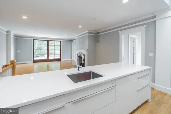 $6,350 | 1351 Wisconsin Avenue Northwest, Unit 3C, Washington, DC 20007