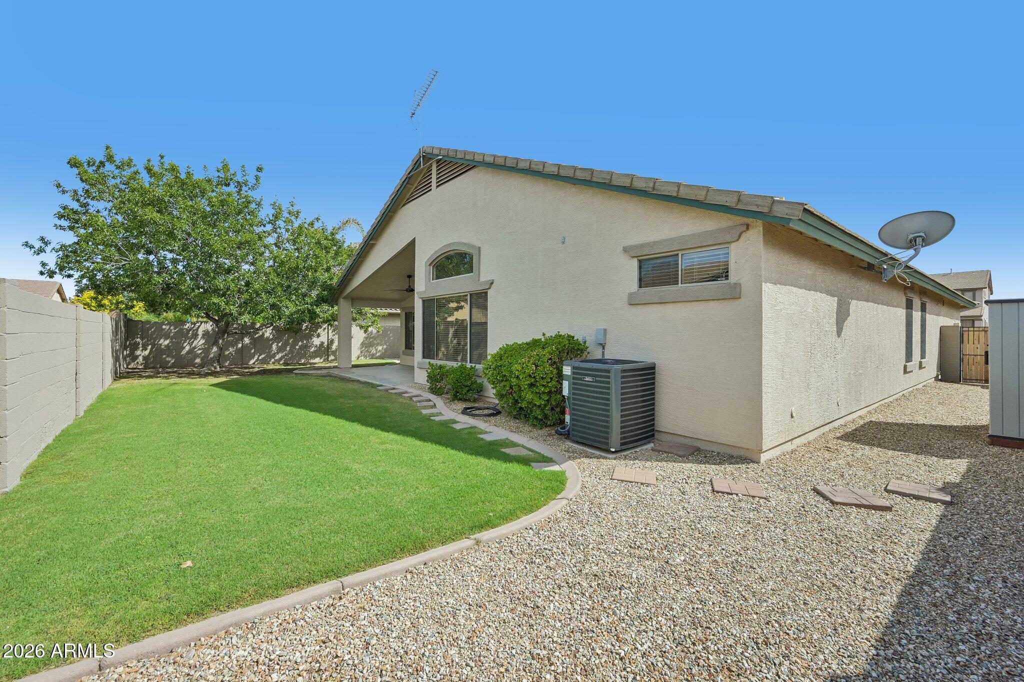 3930 East Simpson Road Gilbert, AZ 85297 - Photo 32 of 34 48-web-or-mls-E Simpson Rd-S2409-048