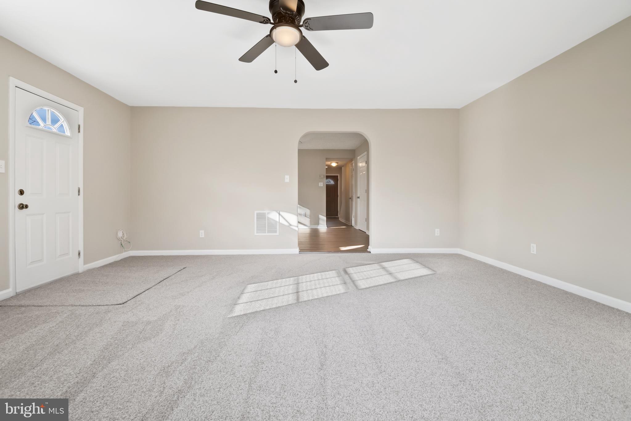 137 Arundel Road Pasadena, MD 21122 - Photo 12 of 32