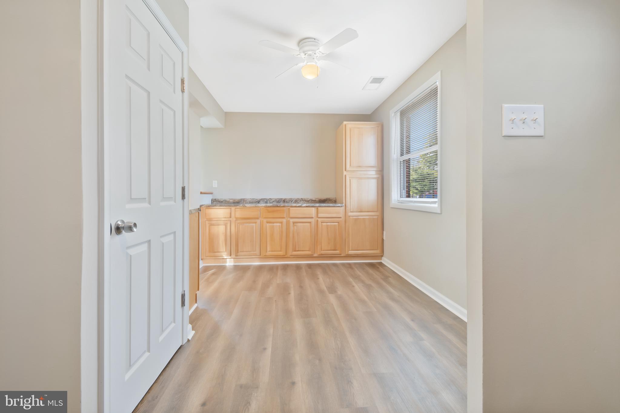 137 Arundel Road Pasadena, MD 21122 - Photo 13 of 32