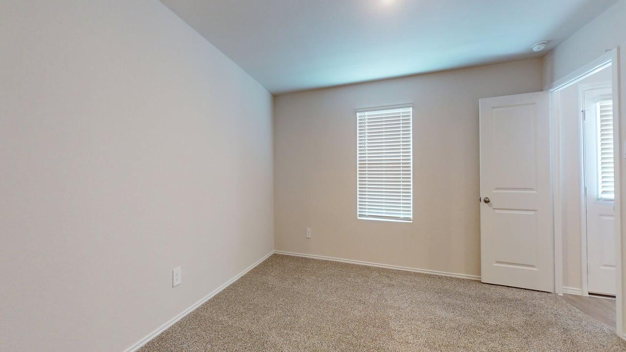 914 Indian Way Seguin, TX 78155 - Photo 16 of 18 an empty room with windows