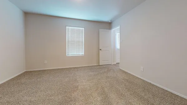 $1,750 | 914 Indian Way, Seguin, TX 78155