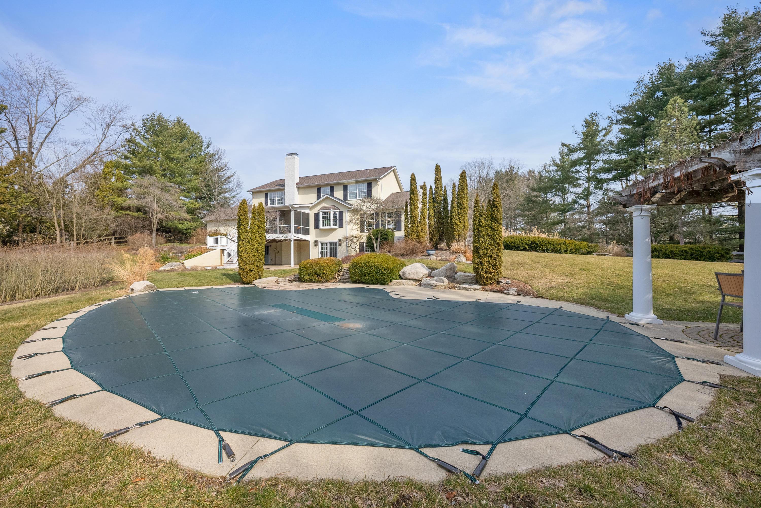 1405 Carriage Road Powell, OH 43065 - Photo 6 of 58 Gallery Image 6