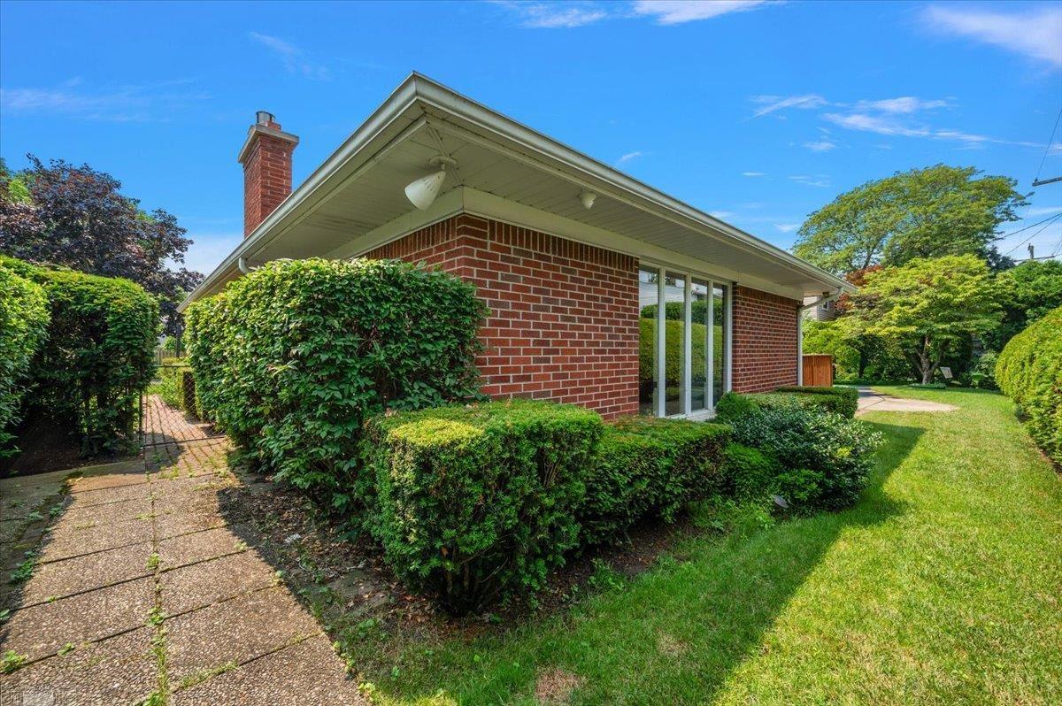 632 South Rosedale Court Grosse Pointe, MI 48236 - Photo 51 of 63 50181913-ce16d791-07fd-407e-a530-c594b7197ae6.JPG