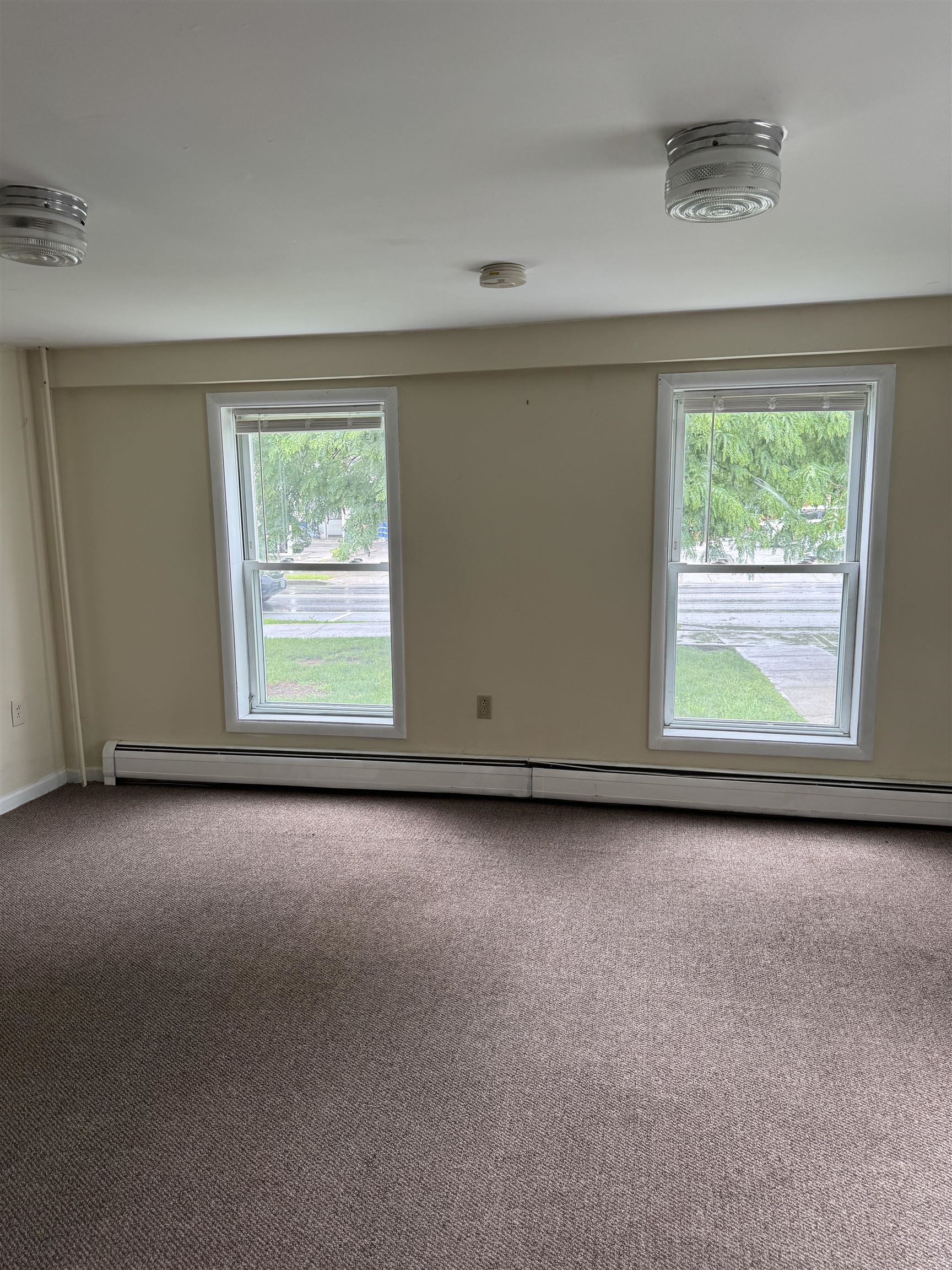 250 North Street Bennington, VT 05201 - Photo 6 of 16