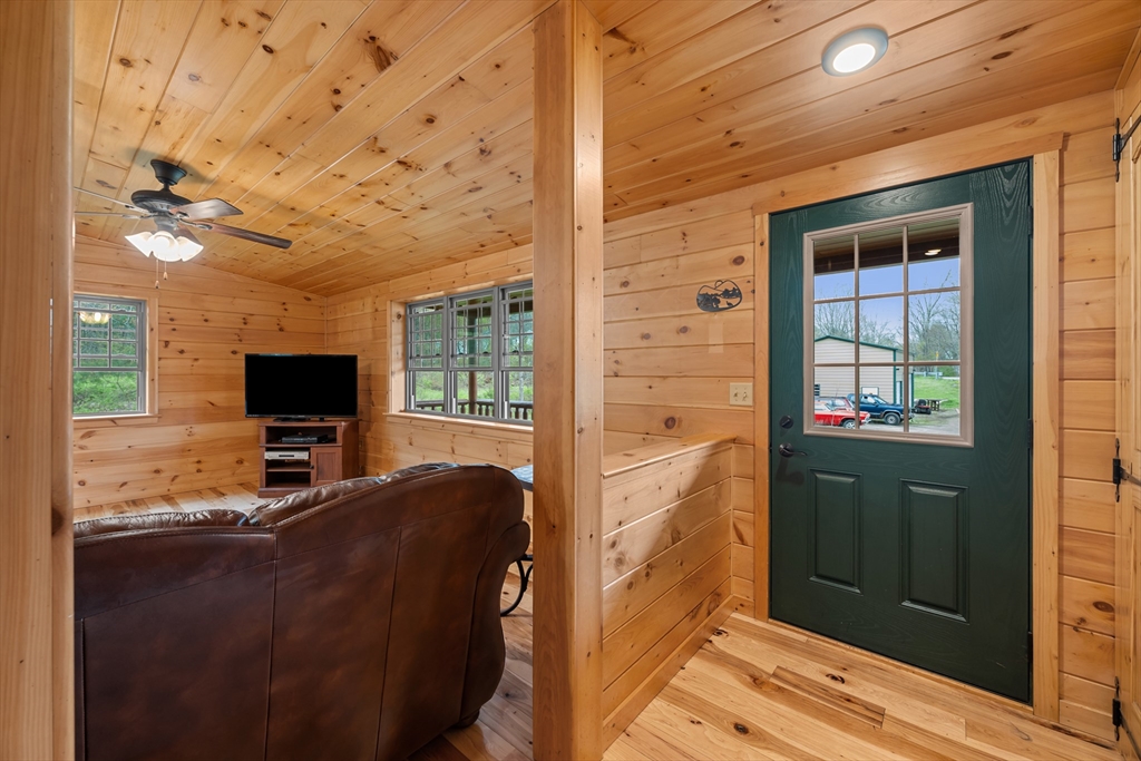 22 Carpenter Road Dudley, MA 01571 - Photo 6 of 32
