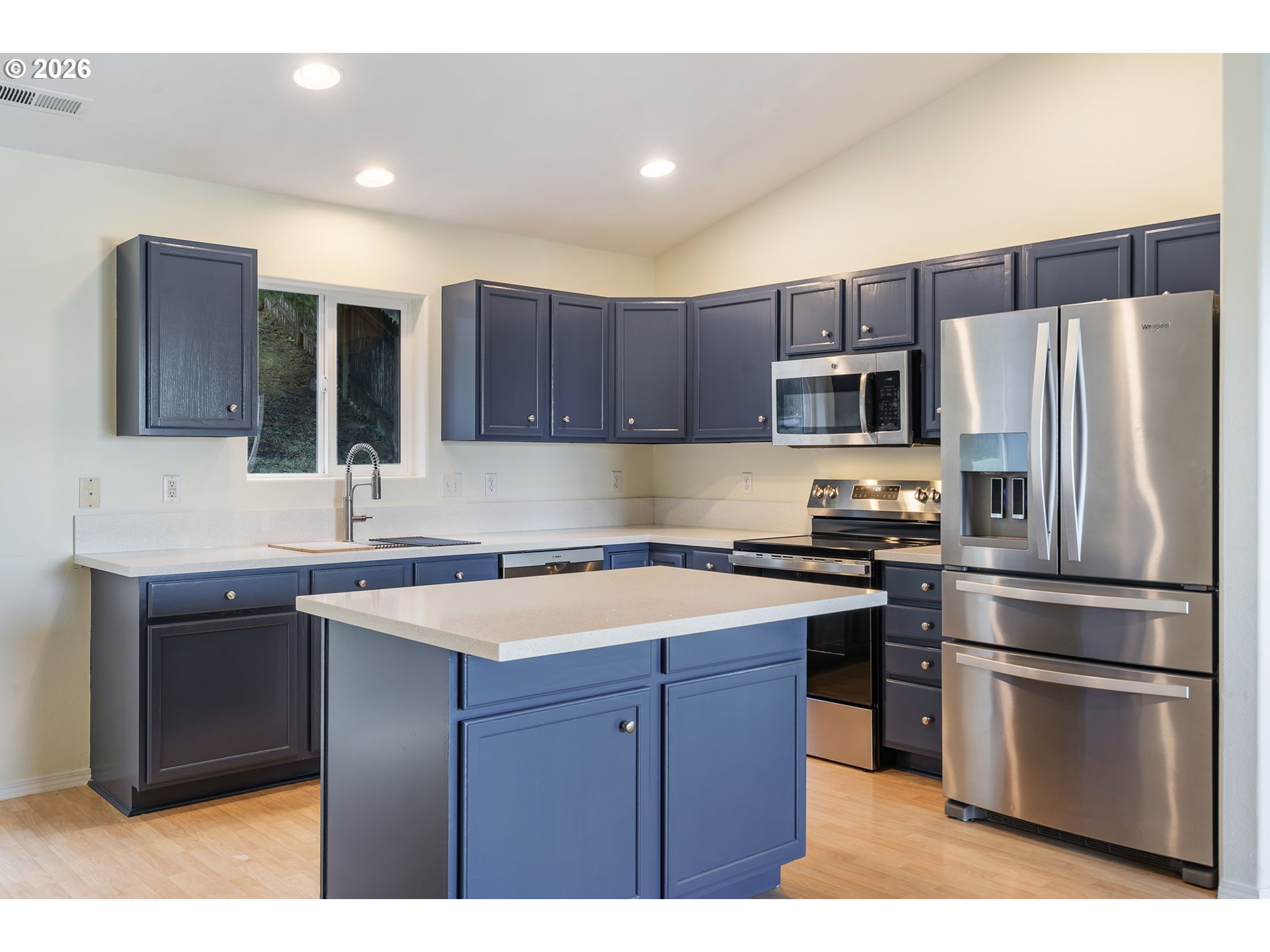 3220 Northwest Pacific Rim Drive Camas, WA 98607 - Photo 11 of 36