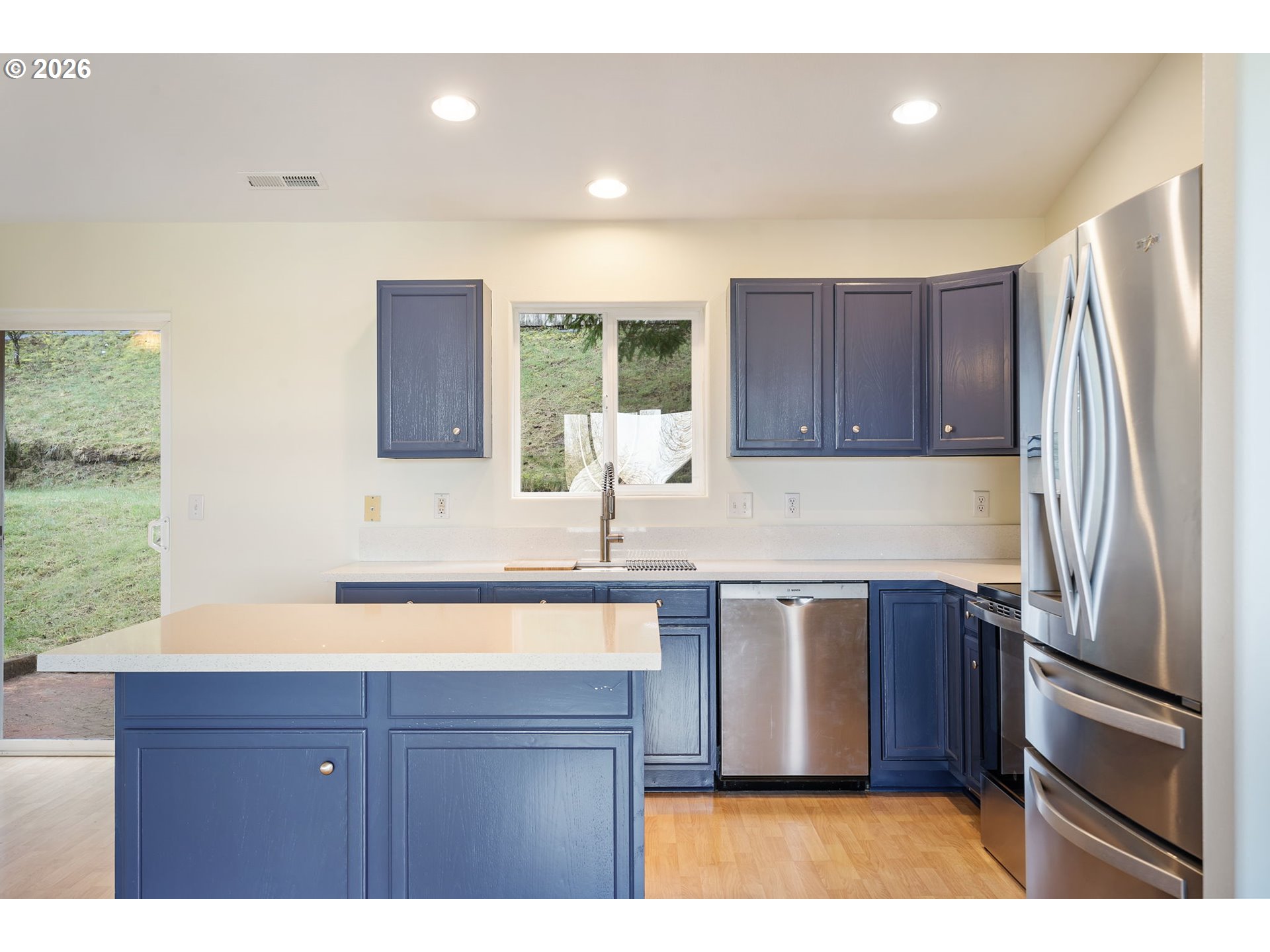 3220 Northwest Pacific Rim Drive Camas, WA 98607 - Photo 9 of 36