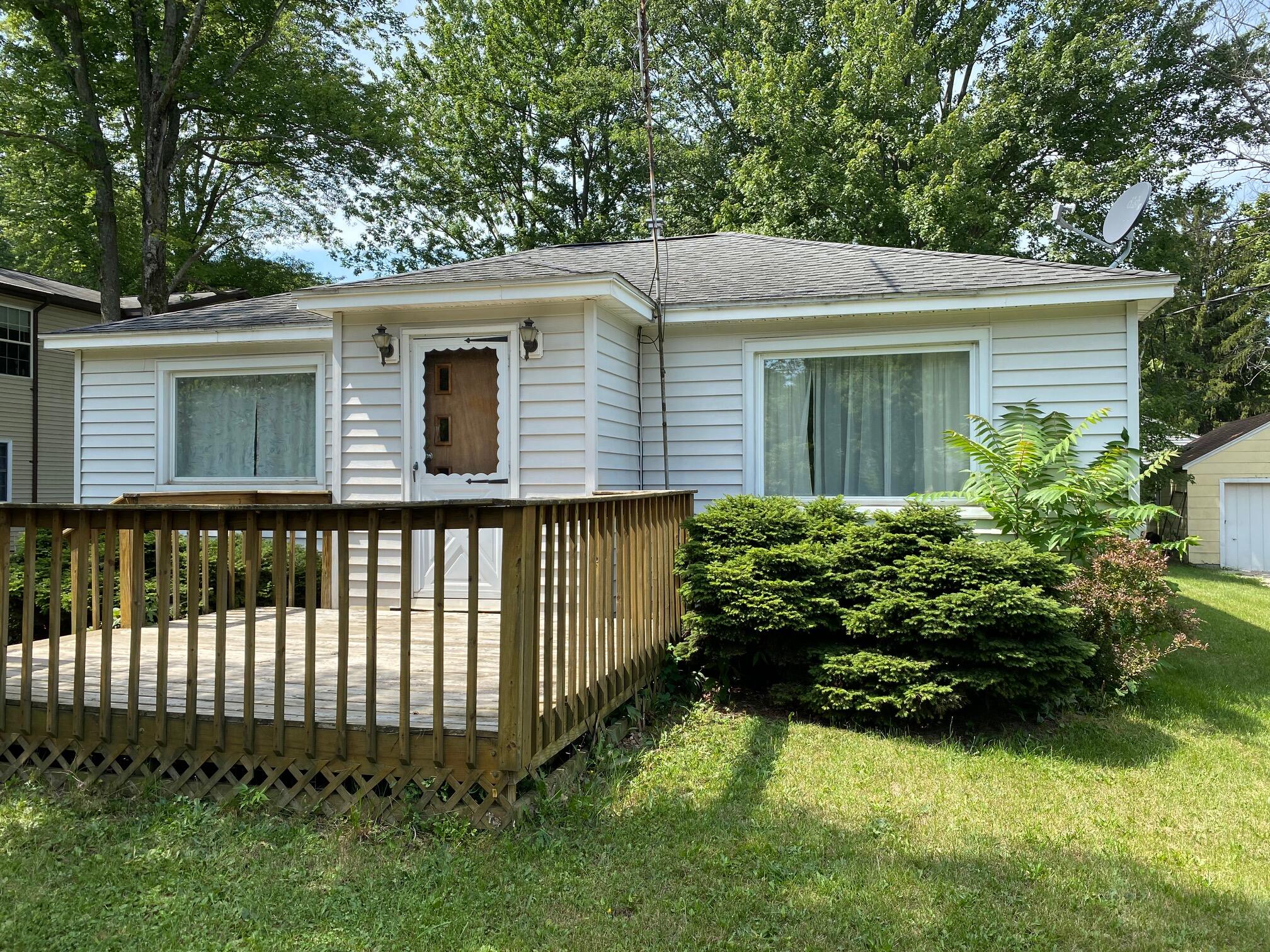 13118 California Road New Troy, MI 49125 - Photo 1 of 12 Welcome Home