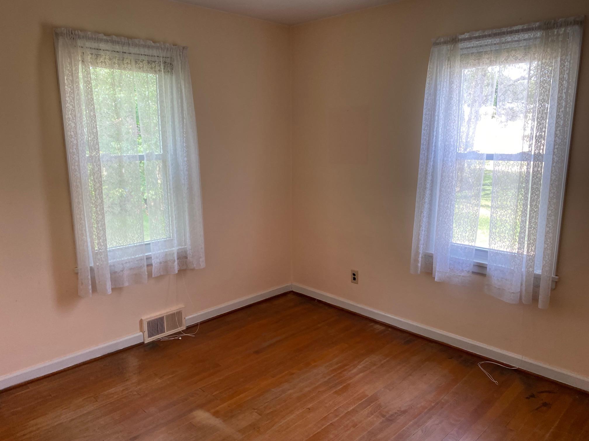 13118 California Road New Troy, MI 49125 - Photo 6 of 12 Guest Bedroom