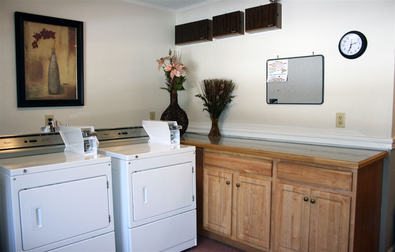490 North River Road, Unit 16 Manchester, NH 03104 - Photo 5 of 6 Gallery Image 5