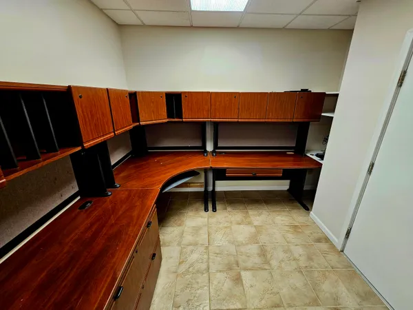 $387,900 | 11815 North Lake Side Drive, Jerome, MI 49249