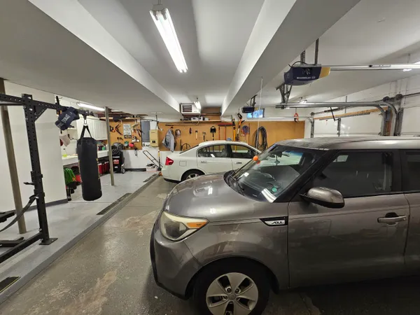 $387,900 | 11815 North Lake Side Drive, Jerome, MI 49249